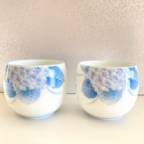 Vintage Japanese Small Cup Ceramic Set of 2 in Hydrangea Pottery Made in Japan - Picture 3 of 8
