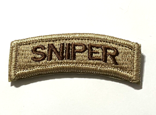 US ARMY SNIPER TAB SHOULDER SLEEVE INSIGNIA TAN PATCH (USA-4) Hook & Loop back - Afbeelding 1 van 4
