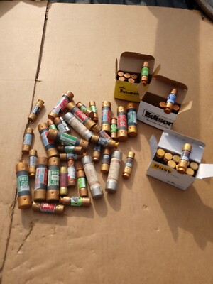 Nice Lot of Bussmann Buss Fusetron FRN-R-15 20 Fuses  and more