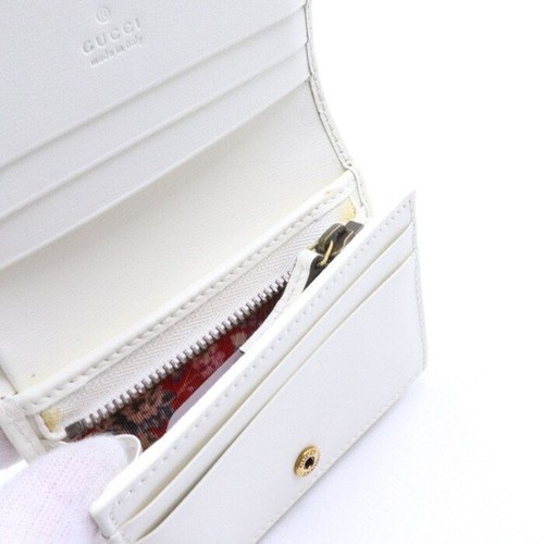 Usine Portefeuille Gucci en cuir blanc matelassé GG Mamont pour femme 536453
