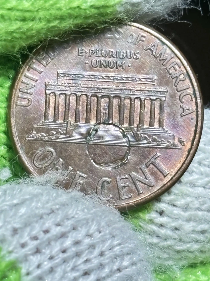 1998 One Cent That Has A Peculiar Error That Resembles A Strike Though? - Image 4 of 4
