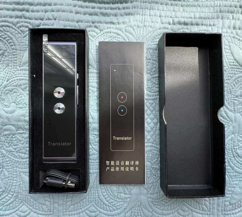 NEW IN BOX SMART SPEECH BLACK TRANSLATOR, NEVER USED