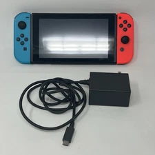 Nintendo Switch HAC-001 2017  32GB Console with Red/Blue Joycons Charger READ