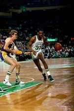 Cedric Maxwell Boston Celtics drives to the basket v Kurt Rambis L- Old Photo