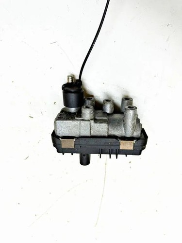 BMW 3 F30, F80 Elektrische Turboladersteuerung 4933519411 6NW01043004 34769204