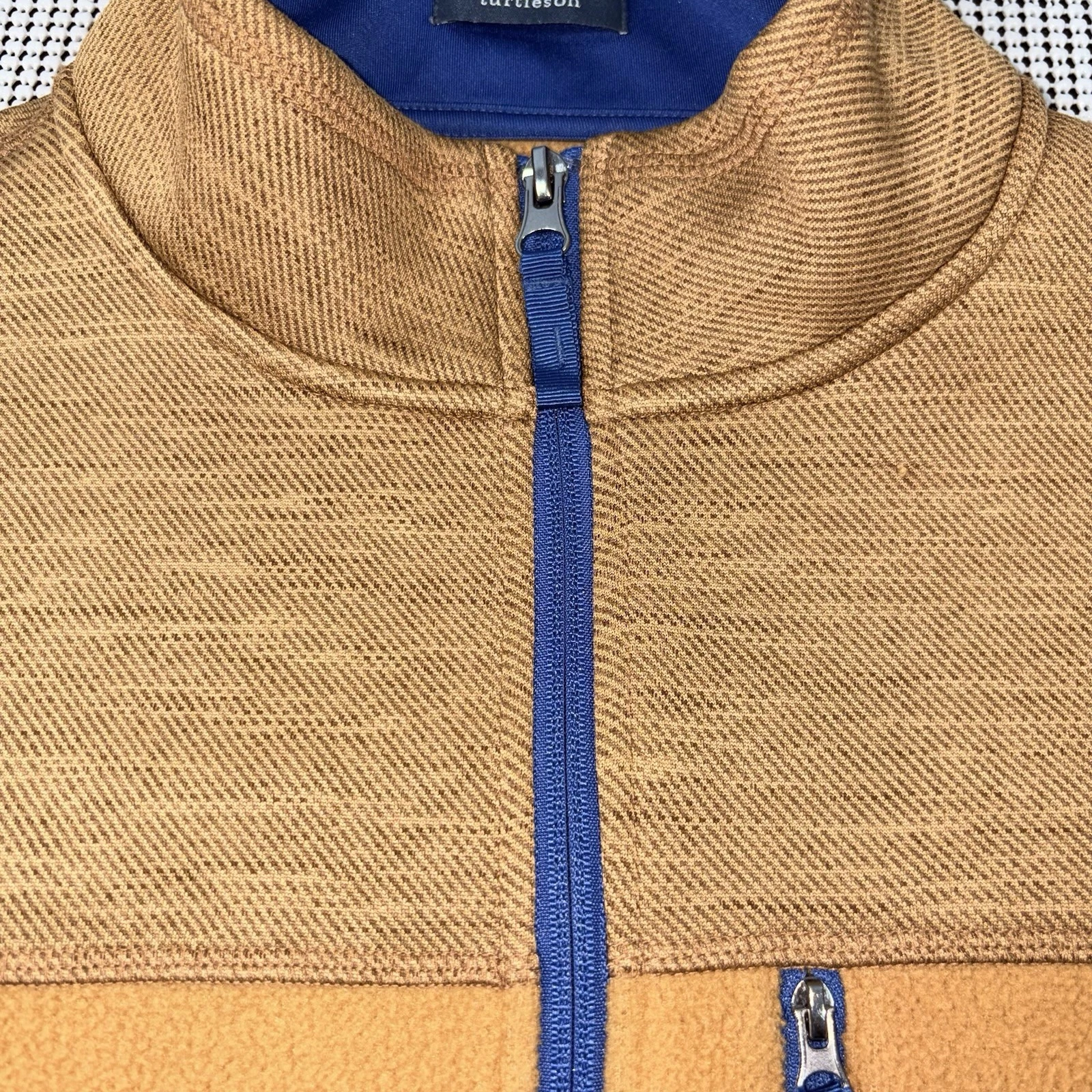 Turtleson Mens M Camel Tan Navy Full Zip Fleece Jacket Golf Outdoor Zip Pockets - product detail image 3