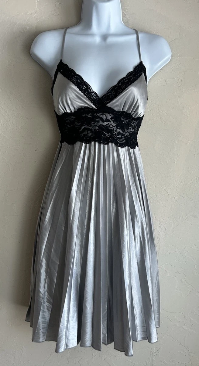 green emerald velvet dress Ladivine CD0239 Long Formal Beaded Sequin Mother of The Bride Dress main image 1