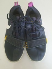 Nike boys sneakers; SIze 7Y