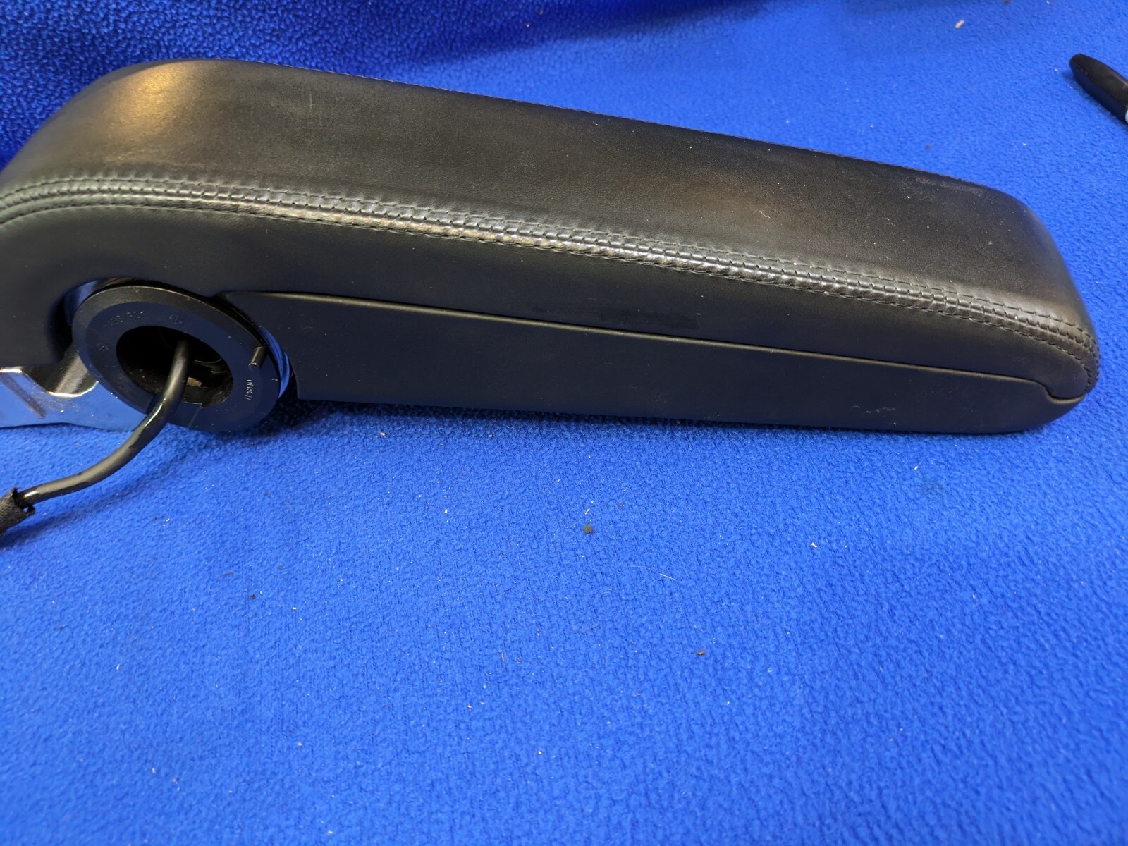 black Bentley Continental GTC GT Front Left Center Console Armrest Arm Rest OEM