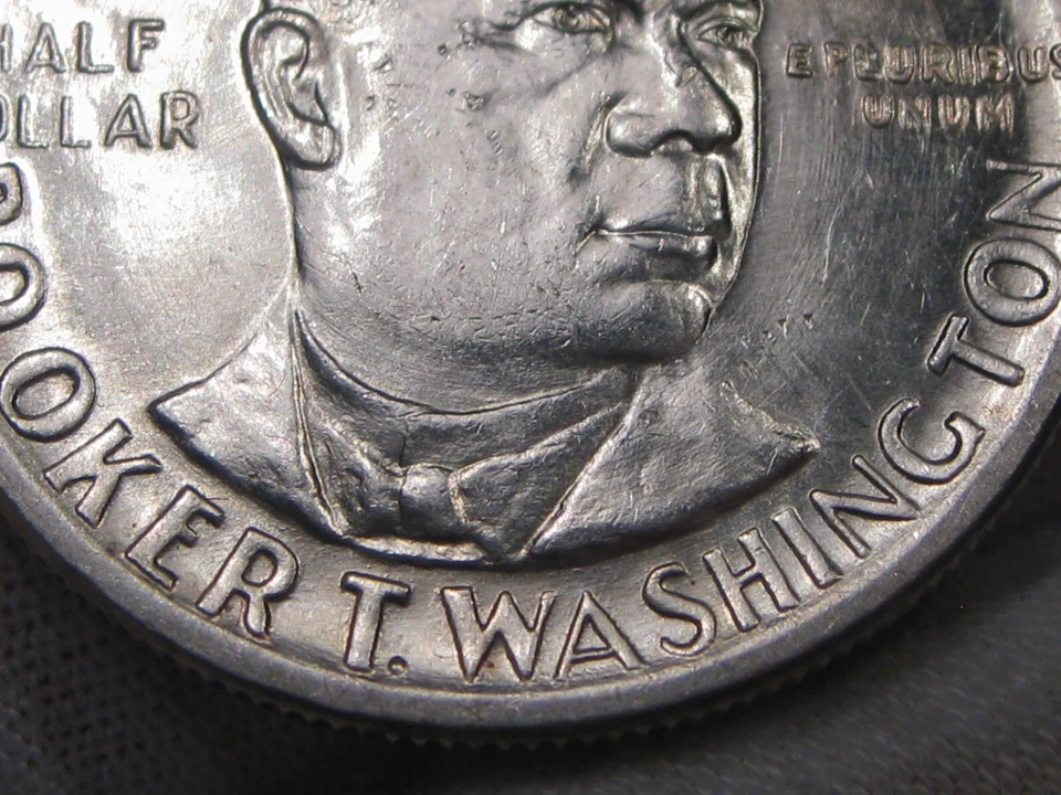 BU 1946 Booker T Washington Commemorative Half Dollar. #44 - Image 3 of 4