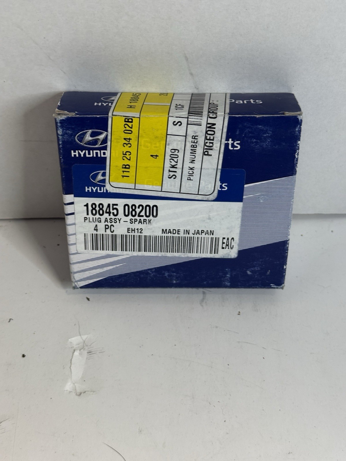 Genuine Hyundai Spark Plug 18845-08200 OEM Genesis 2010-2012 Coupe