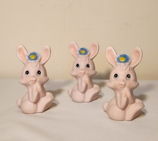 Three Pink Vintage Praying Ceram8c Easter Bunnies Religious Easter Decorations