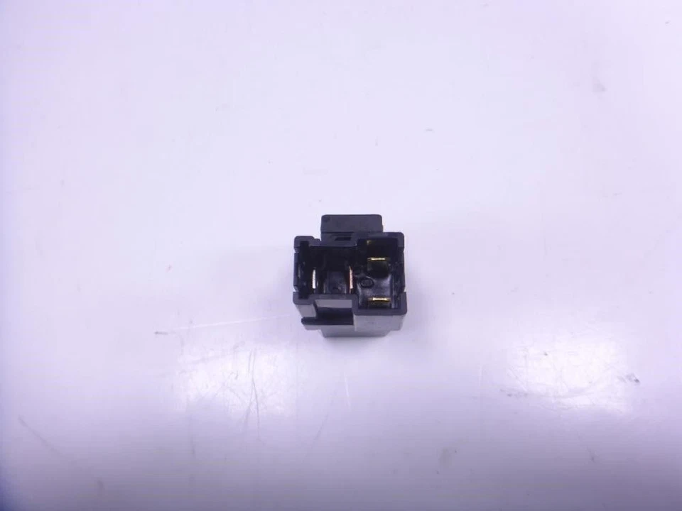 Relé B Yamaha FZ8 13 Foto 2 de 4