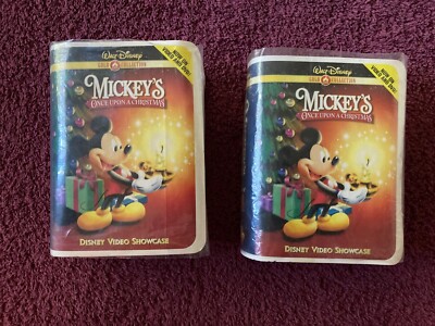 Disney Mickey s Once upon a Christmas, Figurine book set of 2. New