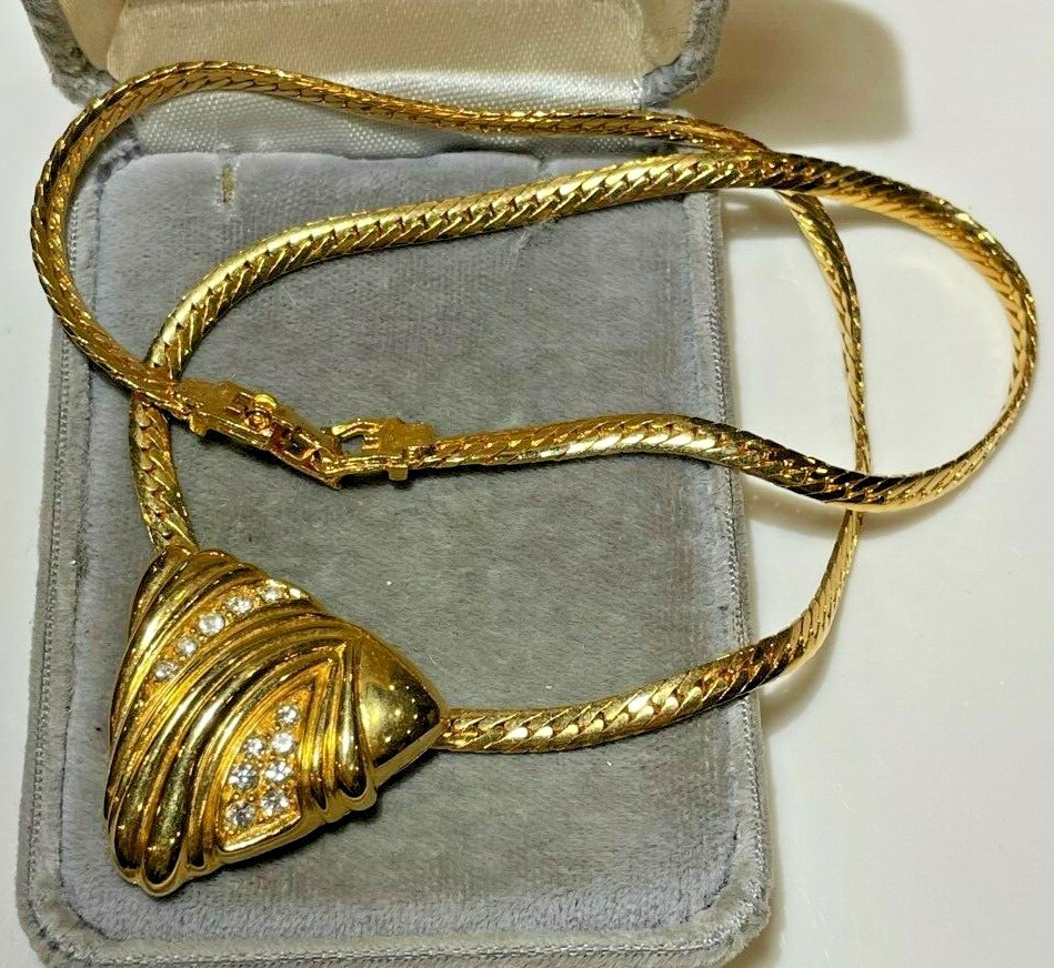Vintage Exquisite GIVENCHY Gold T Rhinestone Heart Textured