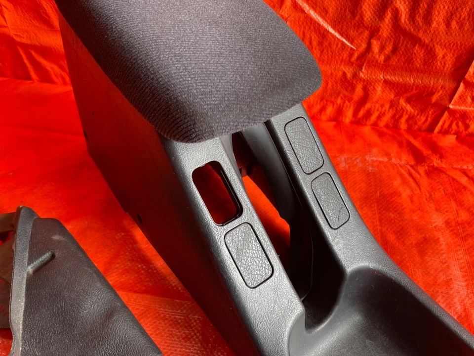 94 - 01 ACURA INTEGRA - REPOSABRAZOS CONSOLA CENTRAL - OEM OE FACTORY - COLOR NEGRO Foto 4 de 4