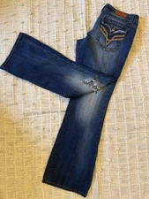 Vigoss Jeans Women’s Bootcut Size 9 Distressed Flap Pockets