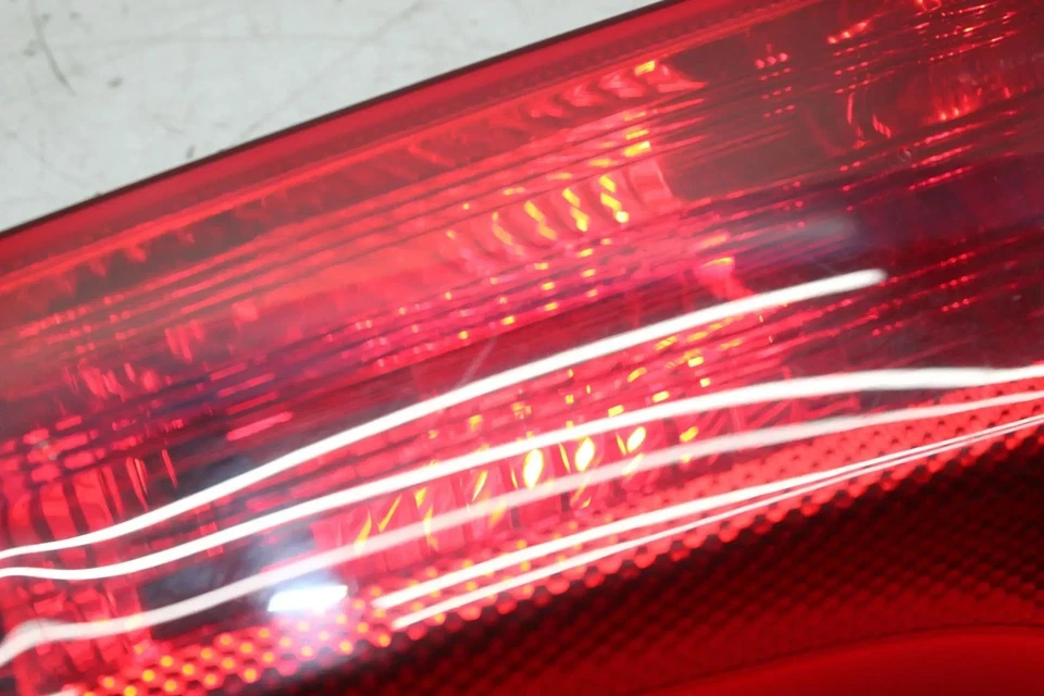 Volvo C30 D4 Facelift manufactured 11 rear light taillight left 31213913 - Image 3 of 4