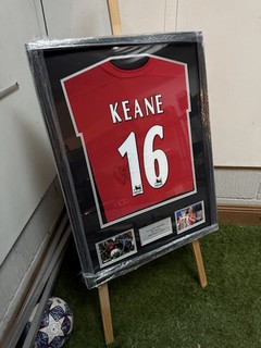 Hand Signed Roy Keane Framed Manchester United Shirt With COA