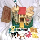Vintage Fisher Price Little People CASTLE #993 King Queen Horses Woodsman Dragon