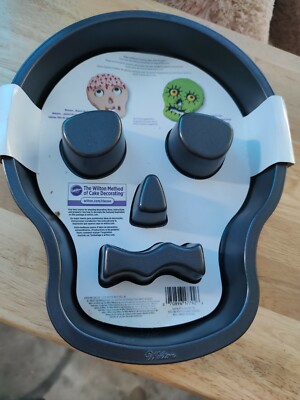 Wilton Skull Metal Cake Pan Halloween Day Dead Non-stock Skull Gelatin Mold  (B2