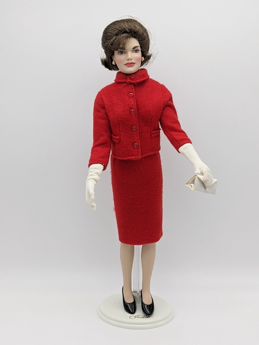 Franklin Mint Jackie Kennedy with Trunk, 16” Doll & Outfits