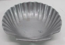Bon Chef Pewter Serving Scalloped Sea Shell Bowl Lovely