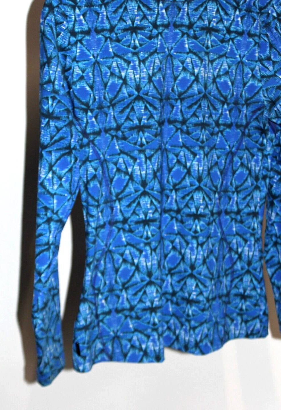 lole long sleeve active geometric vented reflective shirt