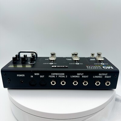 Line6 M9 Stomp box Modeler multi effects Complete Accessories Good
