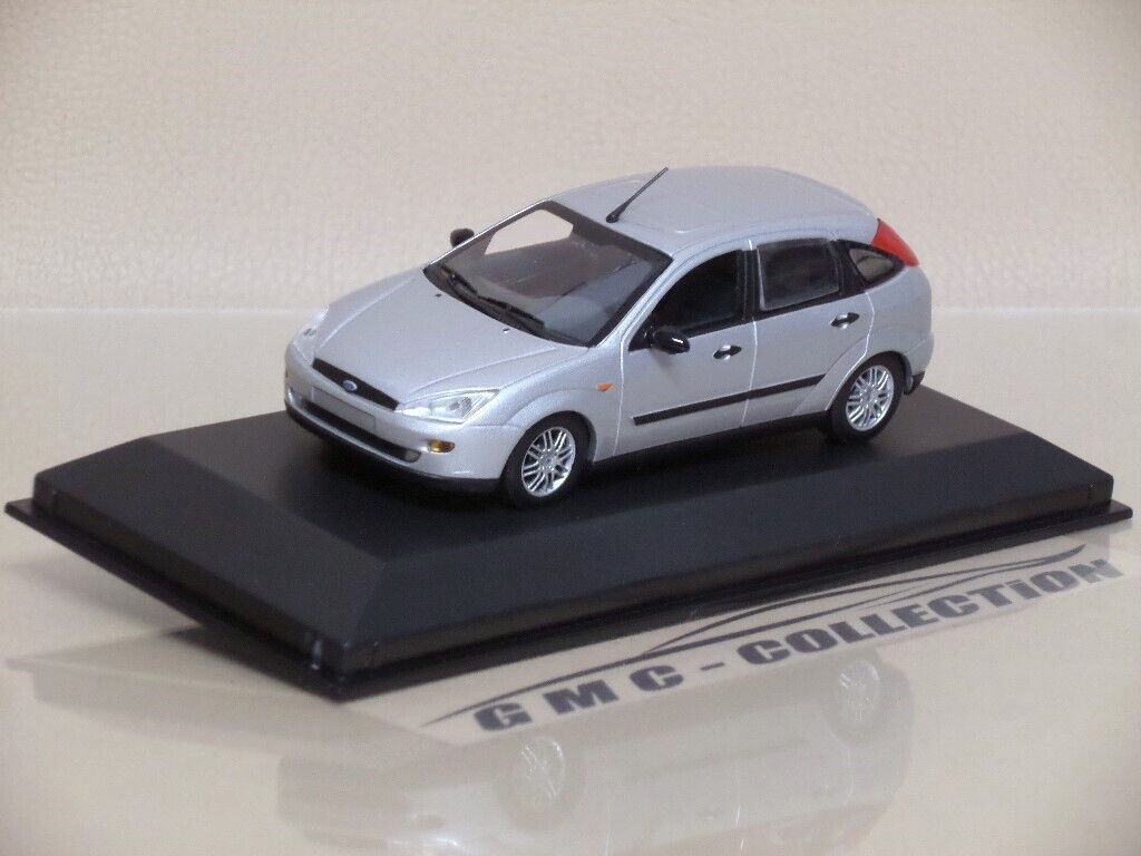 Foto 1 di 3