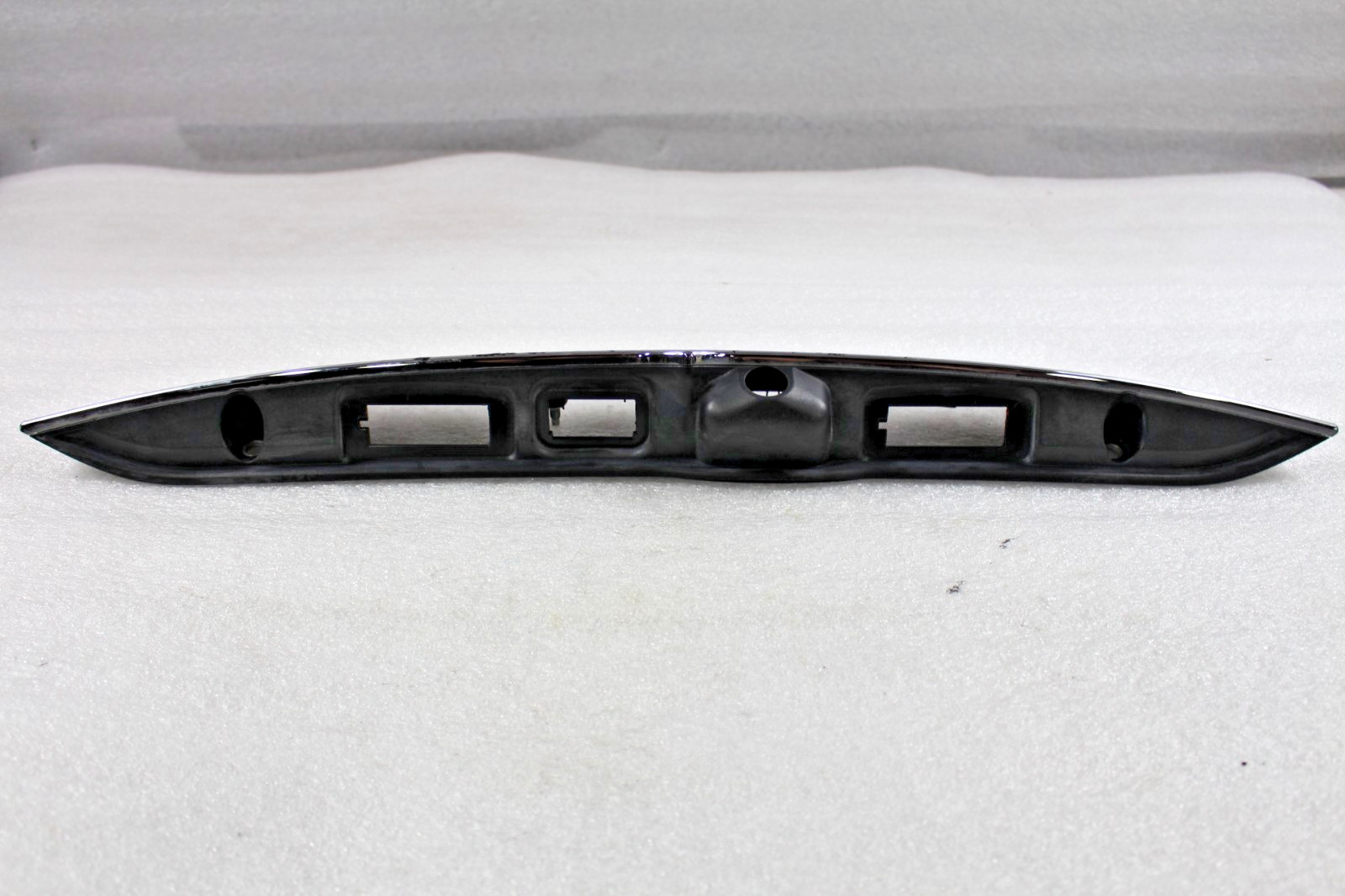 Maserati Ghibli, Decklid Moulding, Scuffed, Used, P/N 670071844