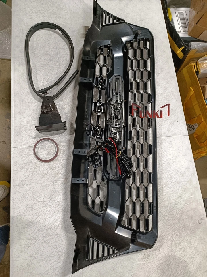 Parrilla delantera para parachoques Tacoma 2005-2011 rejilla de malla negra mate con 4 luces LED Foto 3 de 4