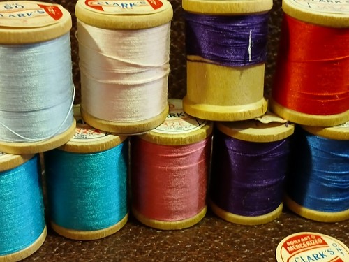 Clark's O.N.T. Thread Boilfast Mercerized 100% Poly 15 New & Partial Wood Spools - Picture 4 of 15