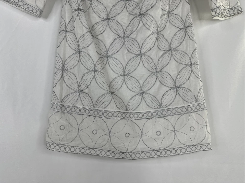 Vestido recto Lilly Pulitzer Lyla bordado metálico para mujer talla 0 blanco plateado Foto 4 de 4