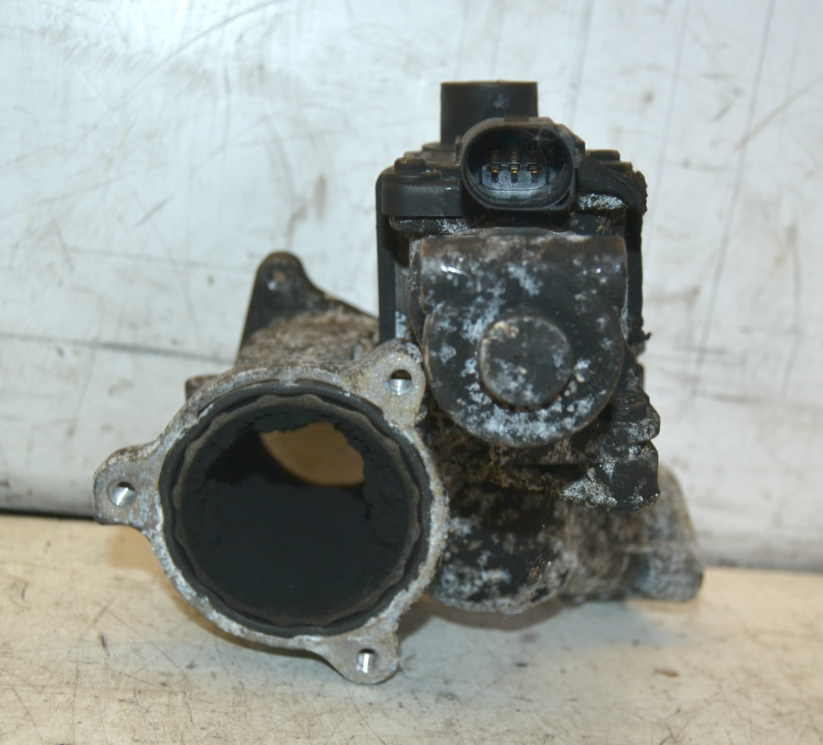 VW Touran EGR Valve Touran 1.9 TDi Engine Gas Recirculation Vanve EGR