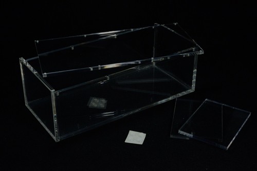 Carat X12 Brick Box For 12 Playing Card Decks - Strong Clear Acrylic Magnet Seal