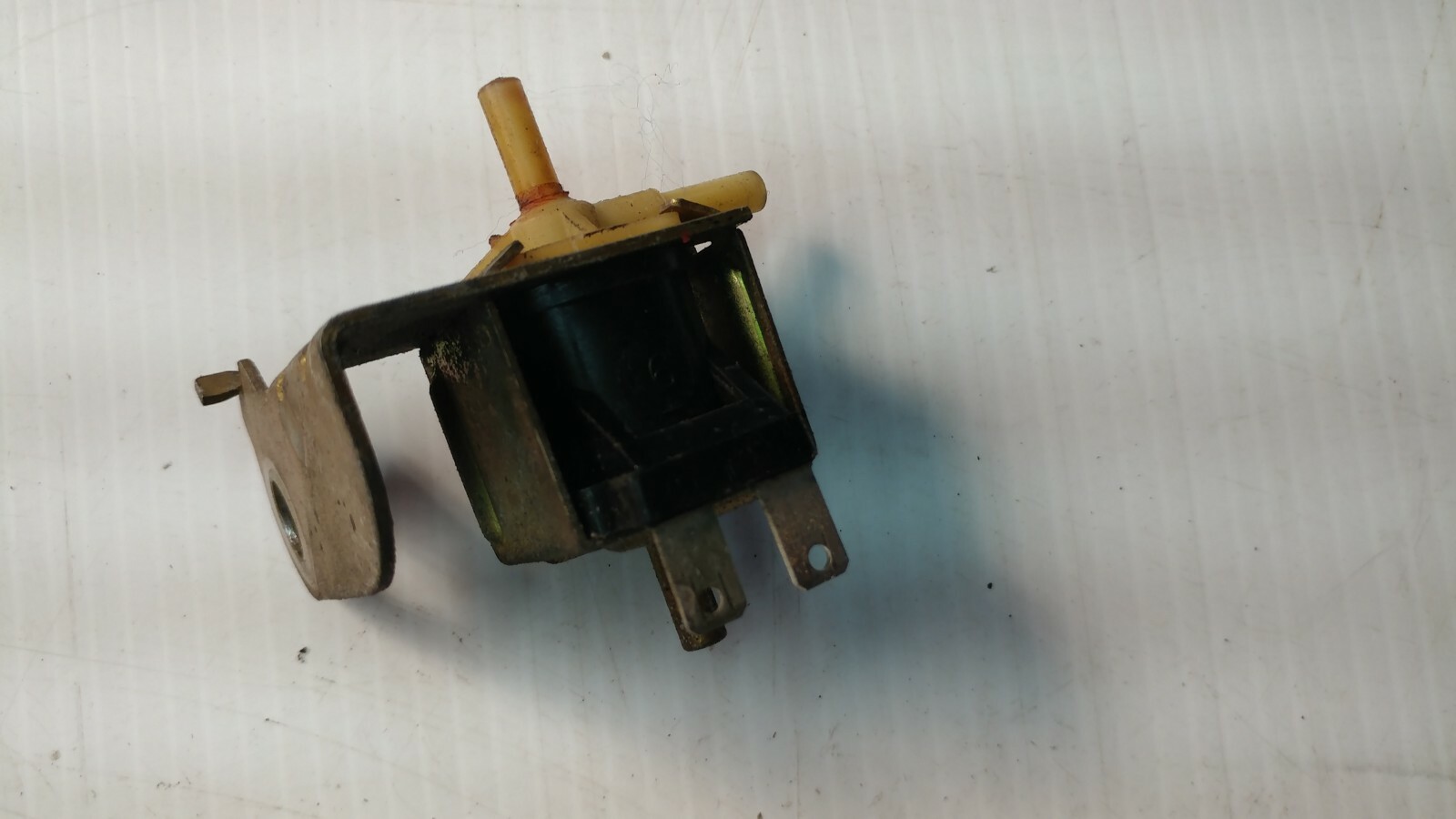 FERRARI 348 PARTS  air injection cut off valve solenoid 111704