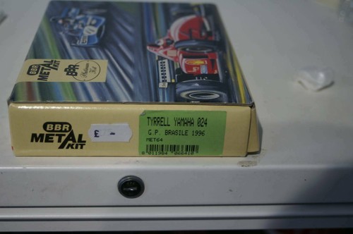 BBR Kit Metal Tyrrell Yamaha 024 G.P. Brasil 1996 Kit 1:43 MET 64 - Imagen 3 de 3