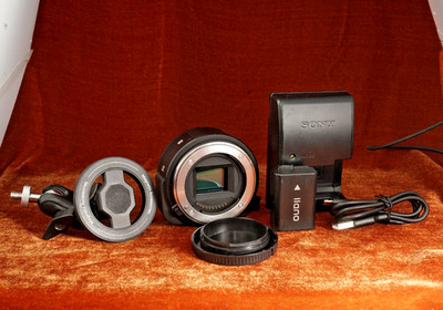Sony Alpha ILCE-QX1 APS-C Mirrorless Camera Low Shutter Count Touch AF