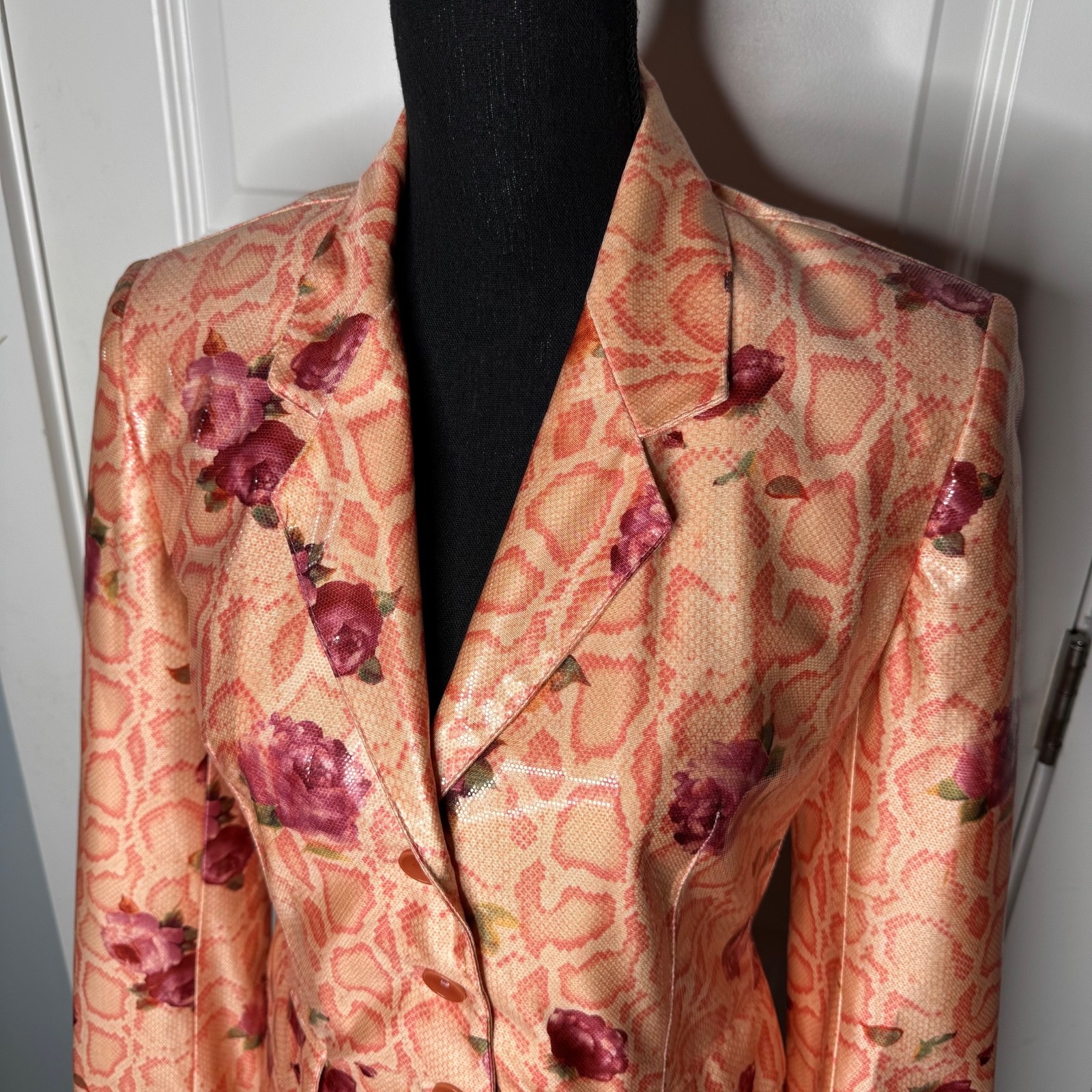 Vertigo Paris Snakeskin Roses Python Orange Pink … - image 7