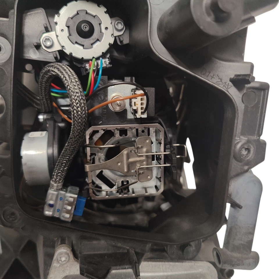 09-11 BMW E90 328i 335i RIGHT Adaptive Xenon Headlight Assembly OEM FOR PARTS Foto 3 de 4