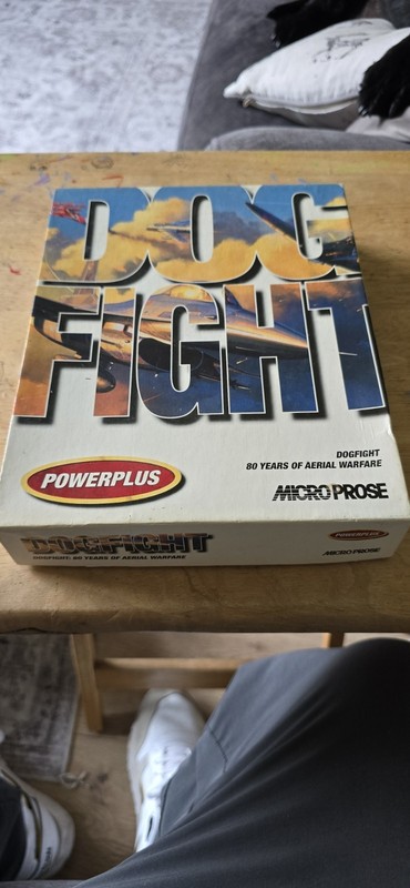 Commodore Amiga Dog Fight 80 Years of Aerial Warfare BIG BOX VERSION