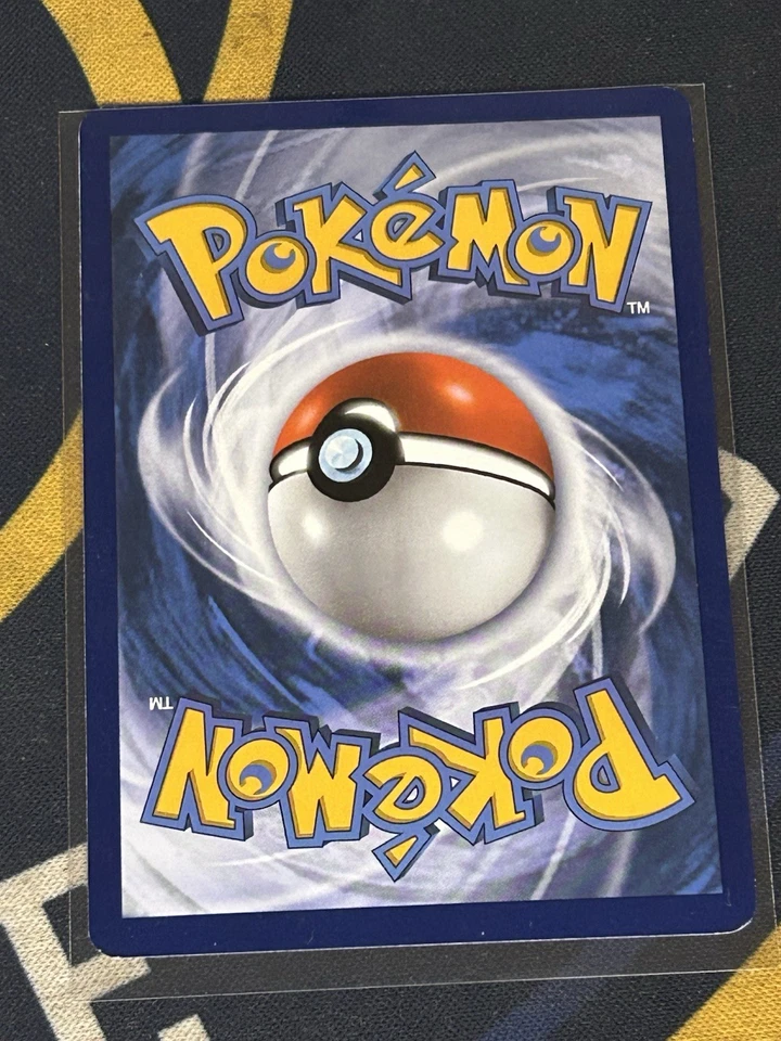 Seviper 102/198 Swsh06: Sword & Shield - Chilling Reign Regular - Image 2 of 2