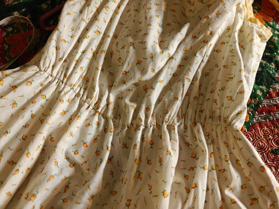 Vintage style Sundress Yellow Floral Crochet Pockets XL Plus 1950s Circle Skirt - Image 4 of 4