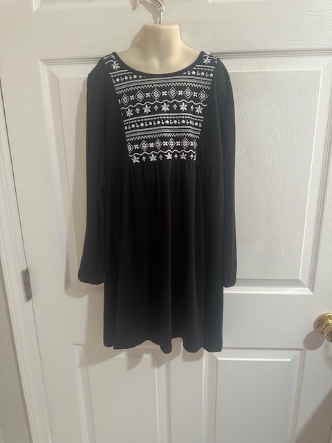 The Children's Place Girls Size 10/12 Navy Long Sleeve Winter Dress   SALE!!