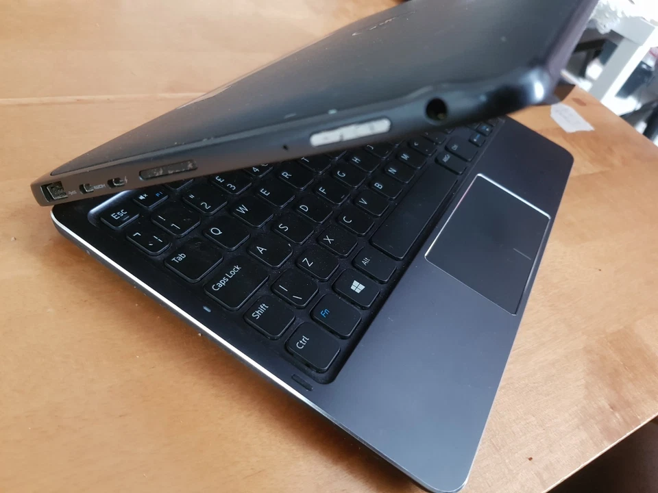 DELL VENUE 11 PRO 7140 LAPTOP TABLET TOUCH CORE M-5Y71 4GB RAM 128GB SSD WIN 10 - Image 2 of 3