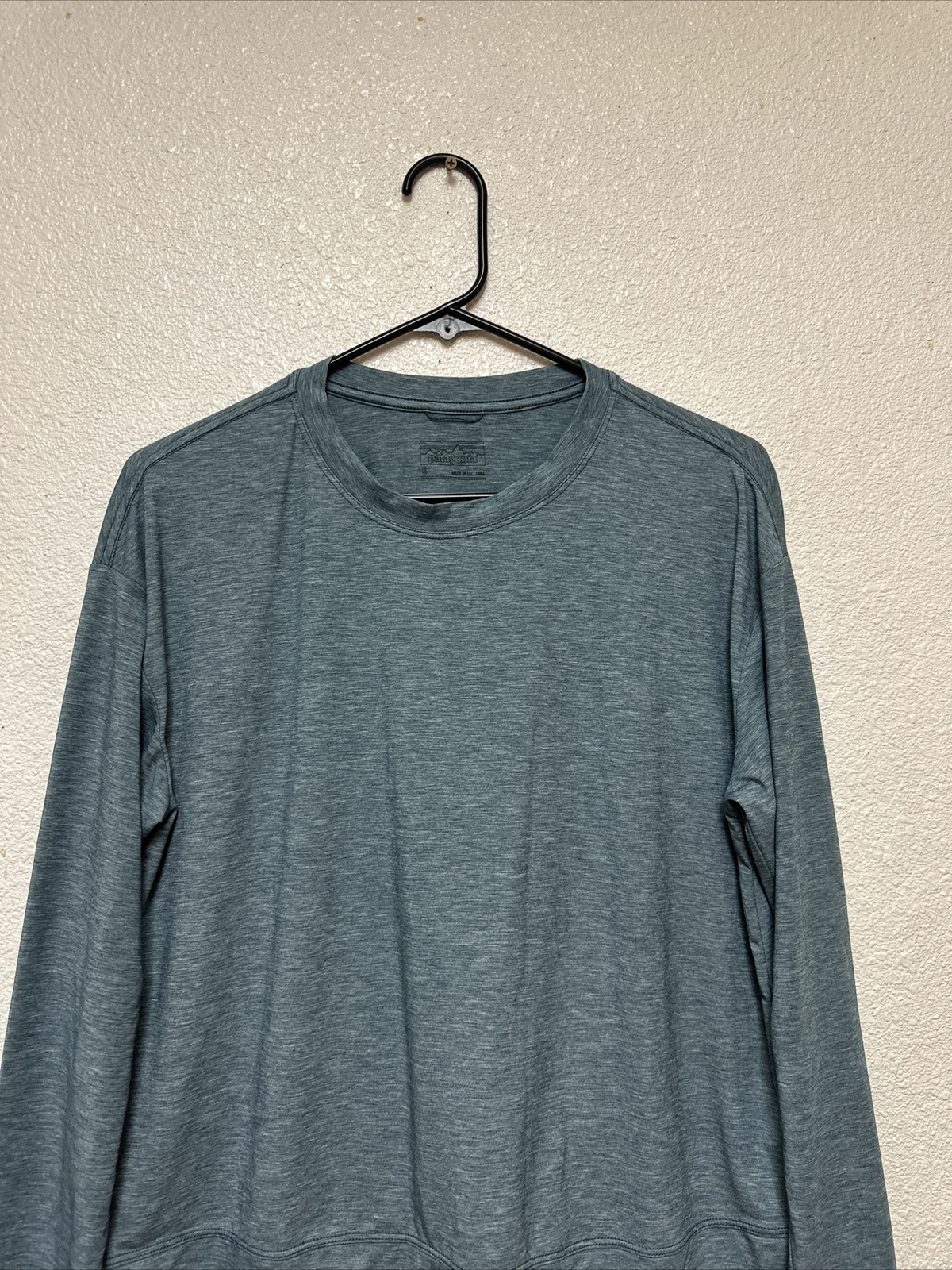 Patagonia Women's Long-Sleeved Glorya Twist Top Teal 42105 Sz Small
