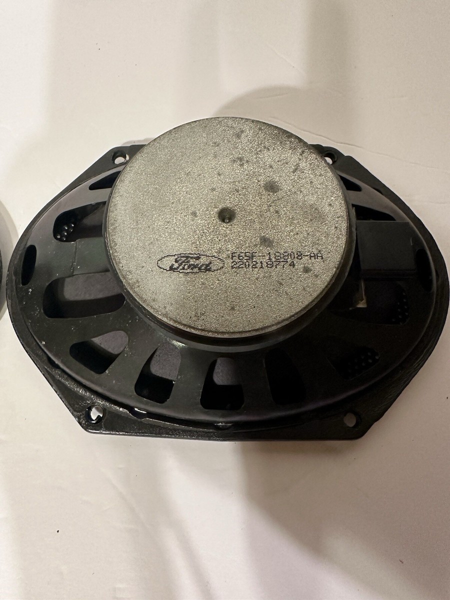 1997 1998 Ford F-150 Side Door Sound System Audio Two Speakers