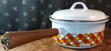 Vintage Georges Briard Retro "Carousel" Enamel wood handle POT & lid 8 inch