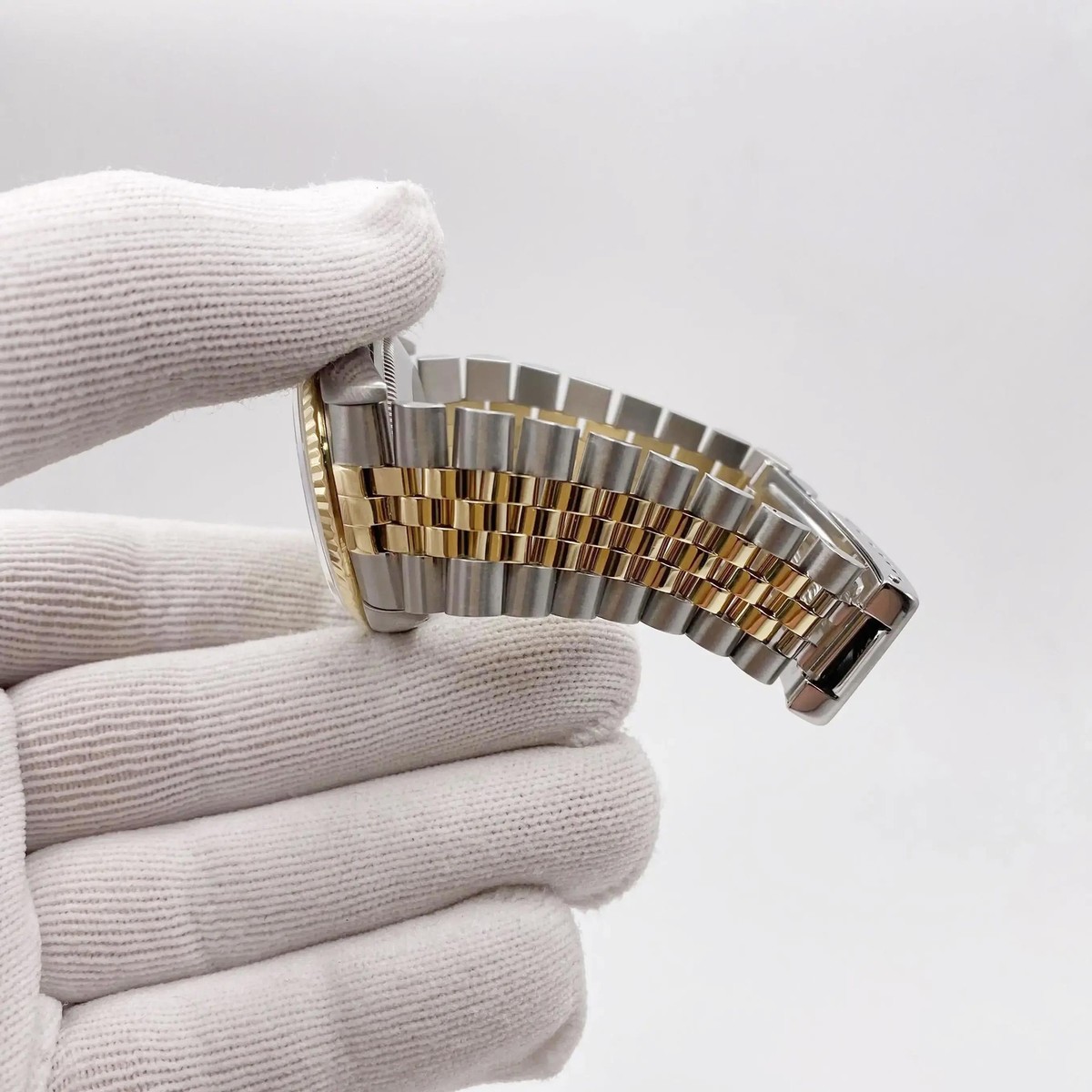 Rolex Datejust 36mm Steel 18K Yellow Gold Silver Roman Dial Mens